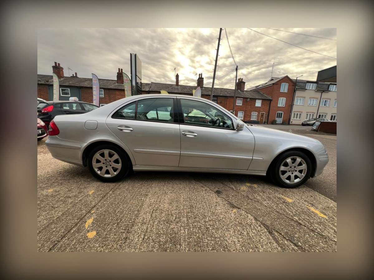 2008 Mercedes-Benz E Class 2.1 E220 CDI Classic Saloon 4dr Diesel Automatic (174 g/km, 170 bhp)