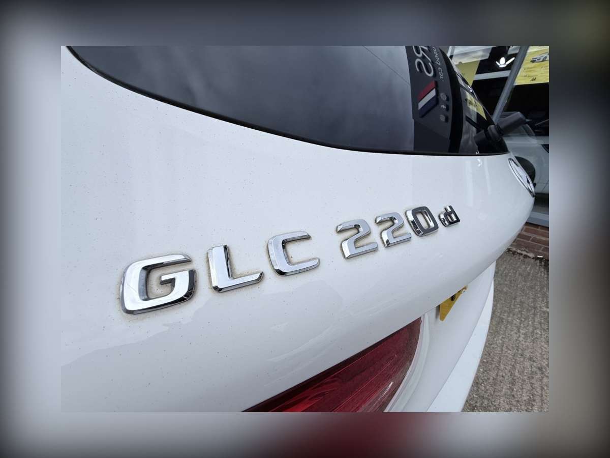 2015 Mercedes-Benz GLC 2.1 GLC220d AMG Line (Premium Plus) SUV 5dr Diesel G-Tronic 4MATIC Euro 6 (s/s) (170 ps)
