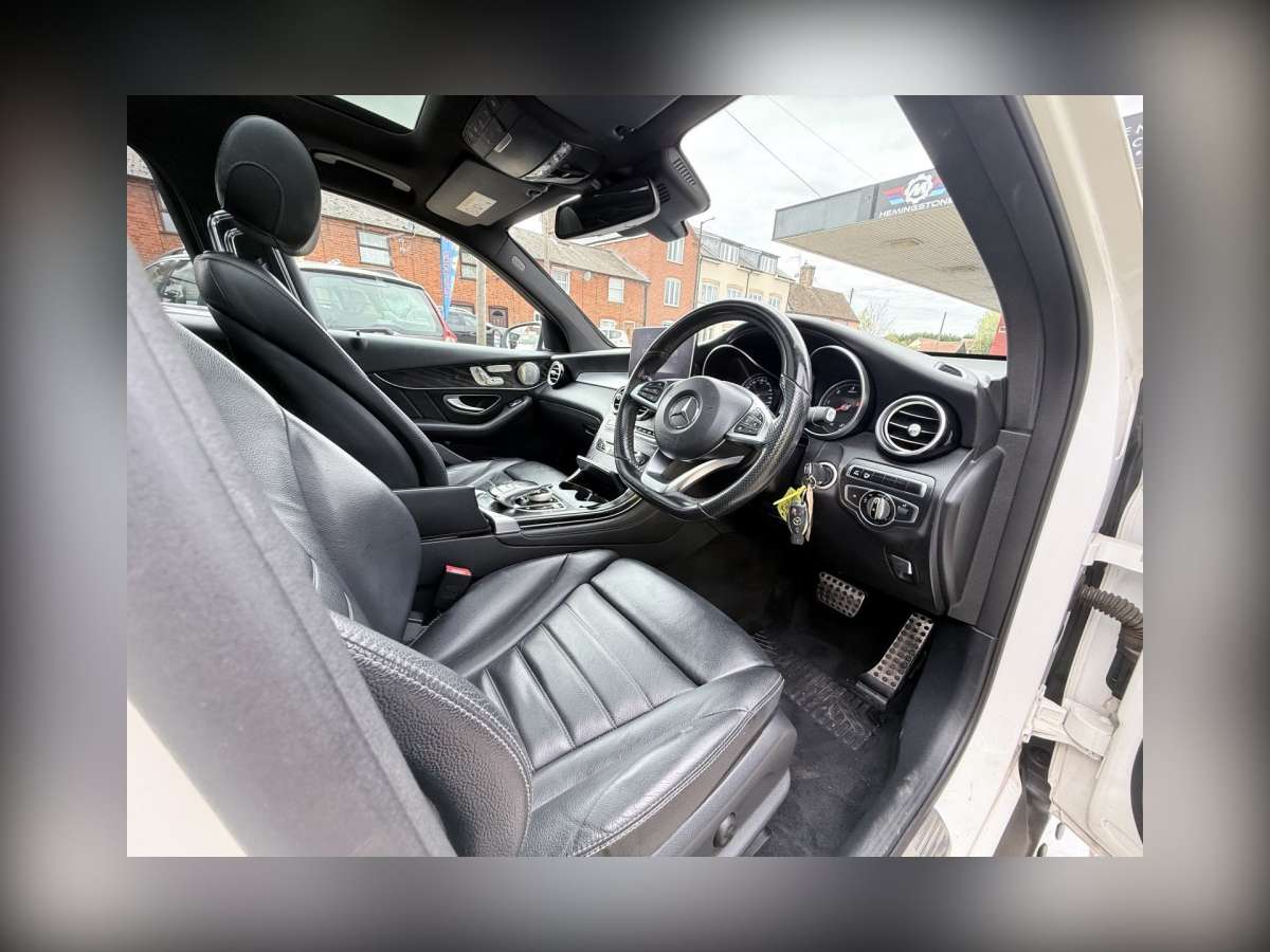 2015 Mercedes-Benz GLC 2.1 GLC220d AMG Line (Premium Plus) SUV 5dr Diesel G-Tronic 4MATIC Euro 6 (s/s) (170 ps)