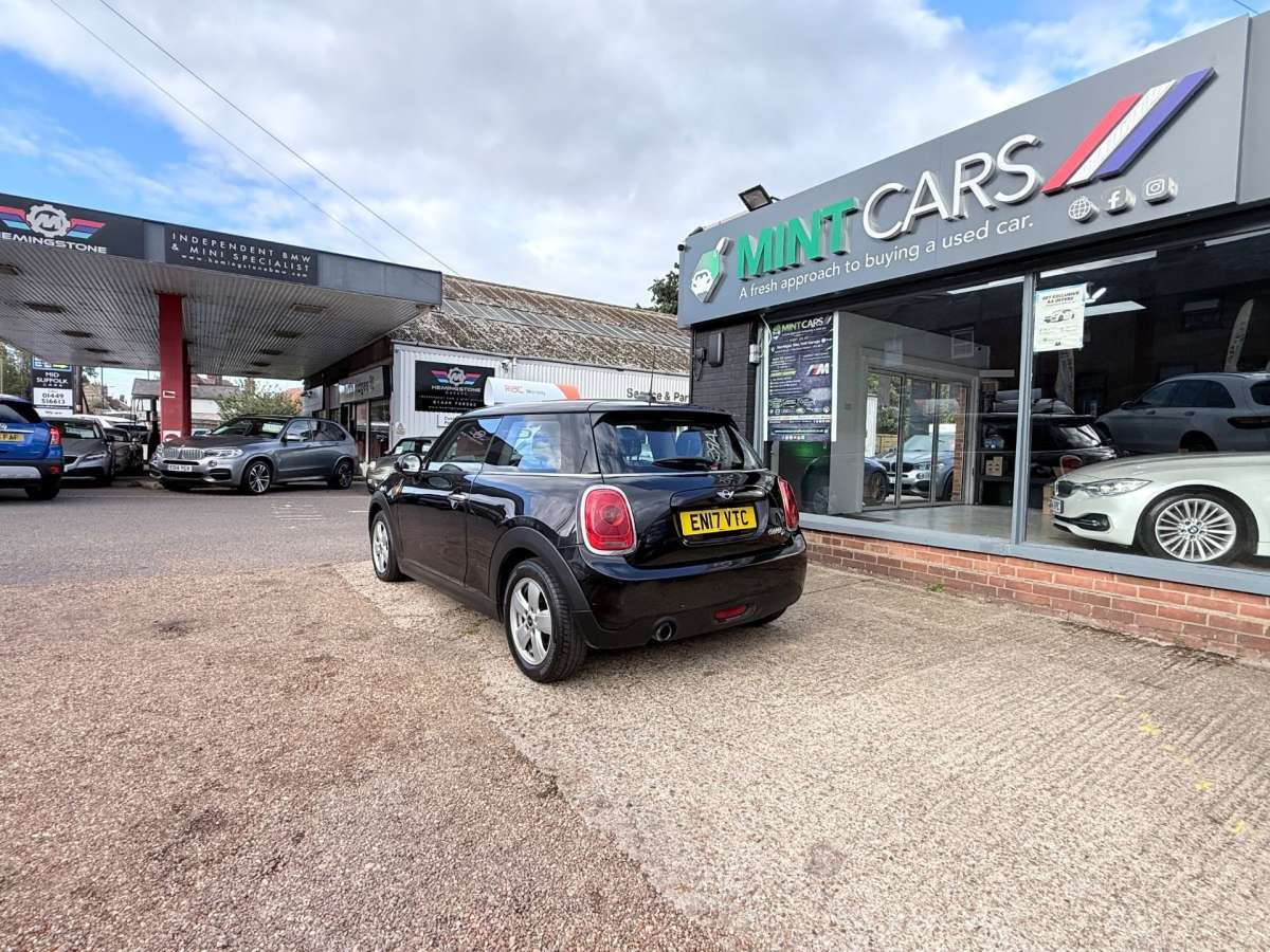 2017 Mini Hatch 1.5 Cooper D Hatchback 3dr Diesel Manual Euro 6 (s/s) (116 ps)
