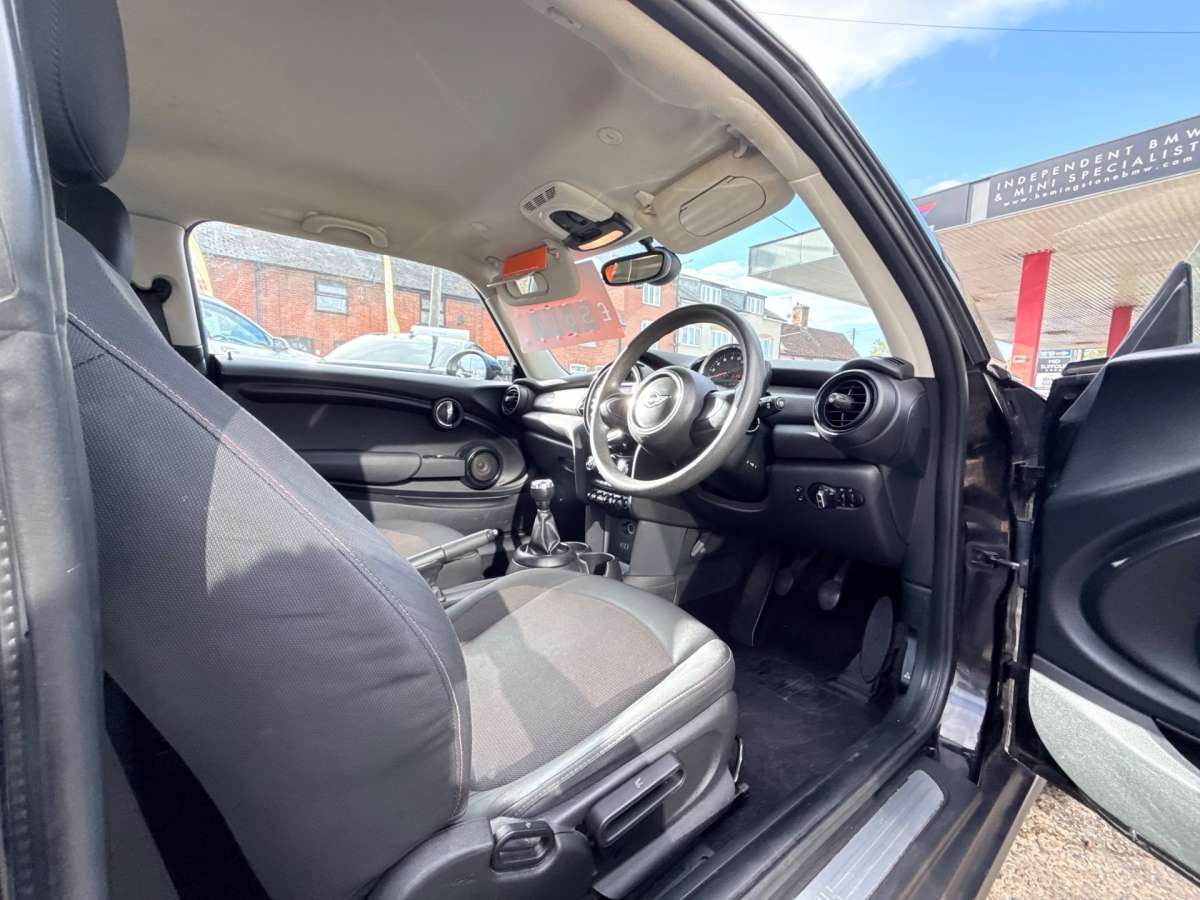 2017 Mini Hatch 1.5 Cooper D Hatchback 3dr Diesel Manual Euro 6 (s/s) (116 ps)