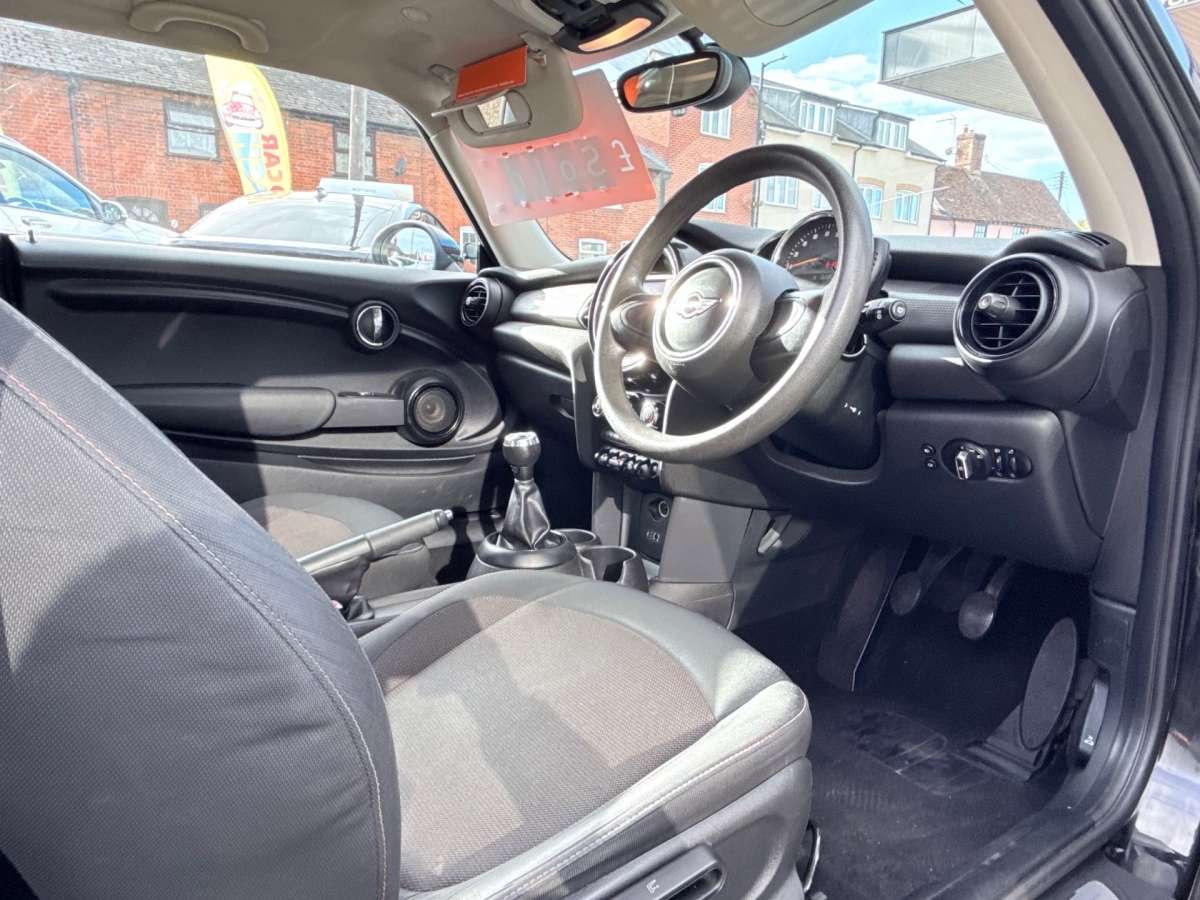 2017 Mini Hatch 1.5 Cooper D Hatchback 3dr Diesel Manual Euro 6 (s/s) (116 ps)