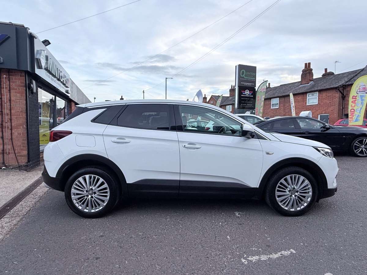 2018 Vauxhall Grandland X 1.2 Turbo Sport Nav SUV 5dr Petrol Auto Euro 6 (s/s) (130 ps)