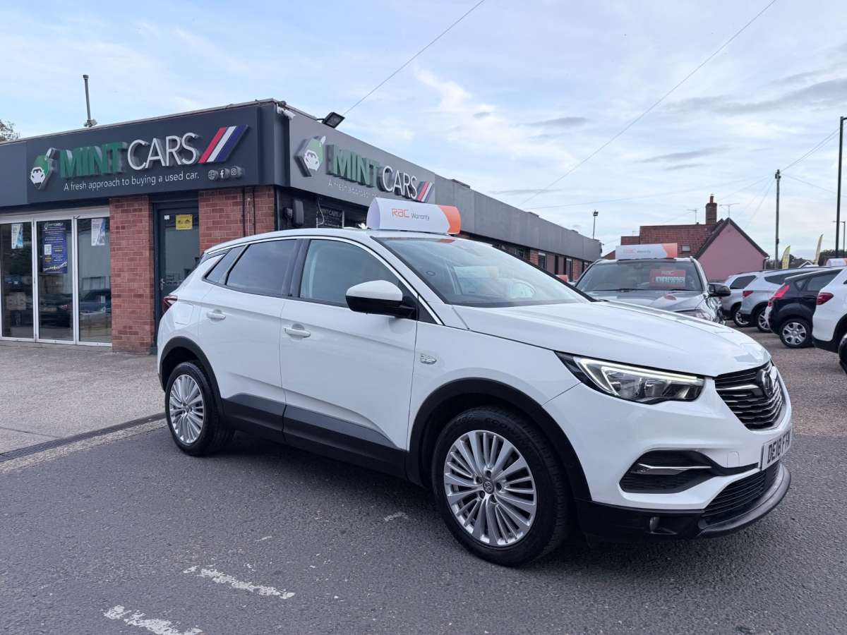 2018 Vauxhall Grandland X 1.2 Turbo Sport Nav SUV 5dr Petrol Auto Euro 6 (s/s) (130 ps)