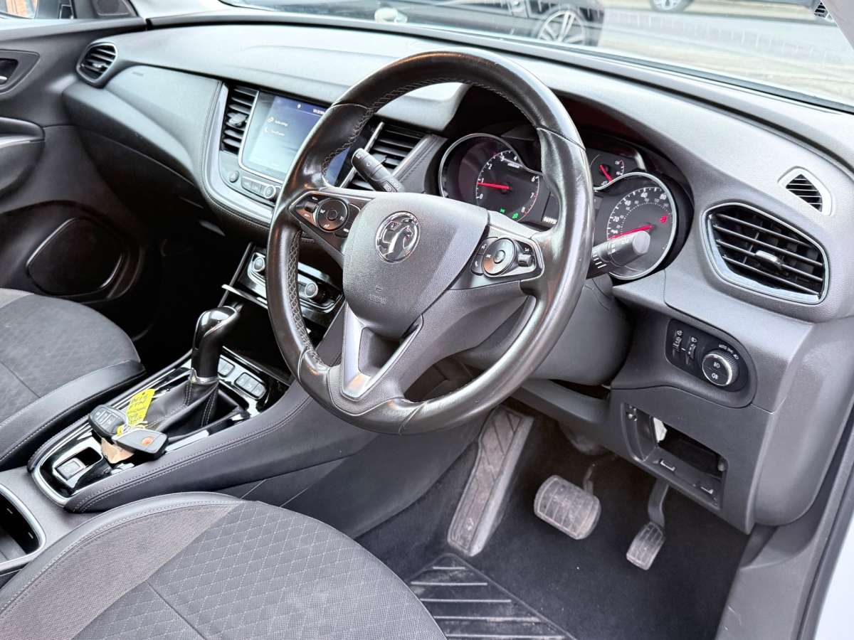 2018 Vauxhall Grandland X 1.2 Turbo Sport Nav SUV 5dr Petrol Auto Euro 6 (s/s) (130 ps)