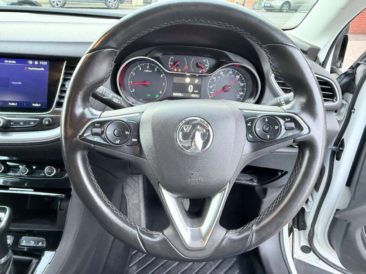 2018 Vauxhall Grandland X 1.2 Turbo Sport Nav SUV 5dr Petrol Auto Euro 6 (s/s) (130 ps)