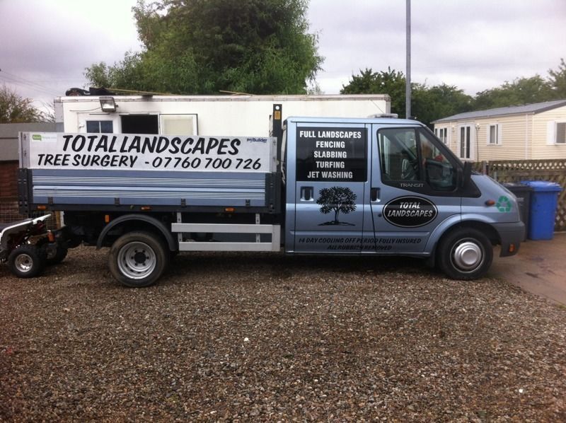 2009 Ford Transit Tipper image 1