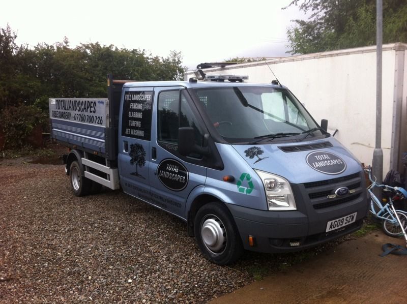 2009 Ford Transit Tipper image 2