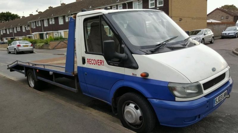 2003 Ford transit recovery truck image 2