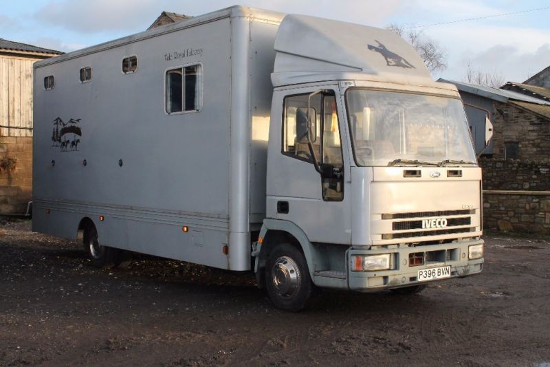 1996 7.5 t Horsebox for sale image 1