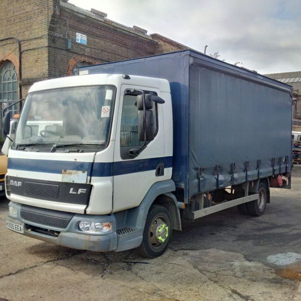 2005 DAF LF45.150 7.5 Ton curtainsider. LEZ compliant. Year: image 3