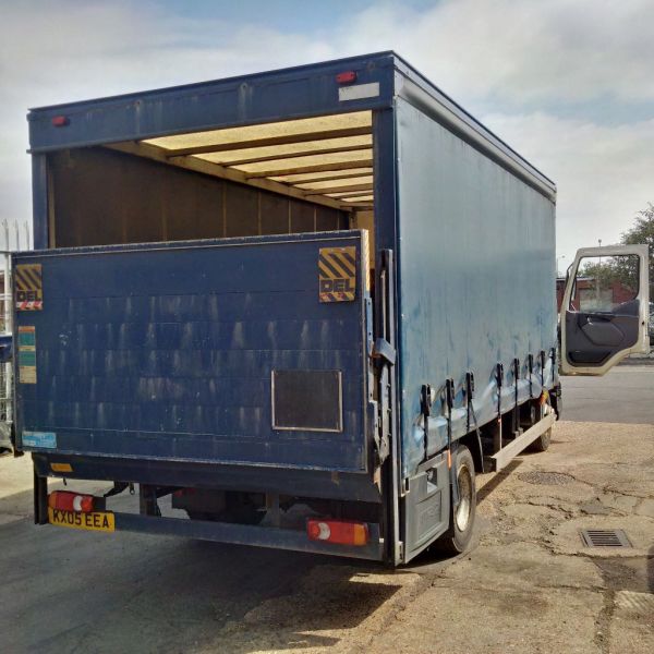 2005 DAF LF45.150 7.5 Ton curtainsider. LEZ compliant. Year: image 5