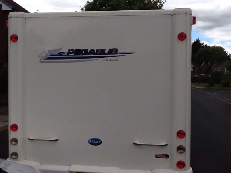 2010 Caravan Bailey Pegasus image 4