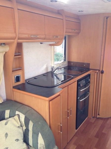 2002 Compass Rallye 2 berth caravan image 7