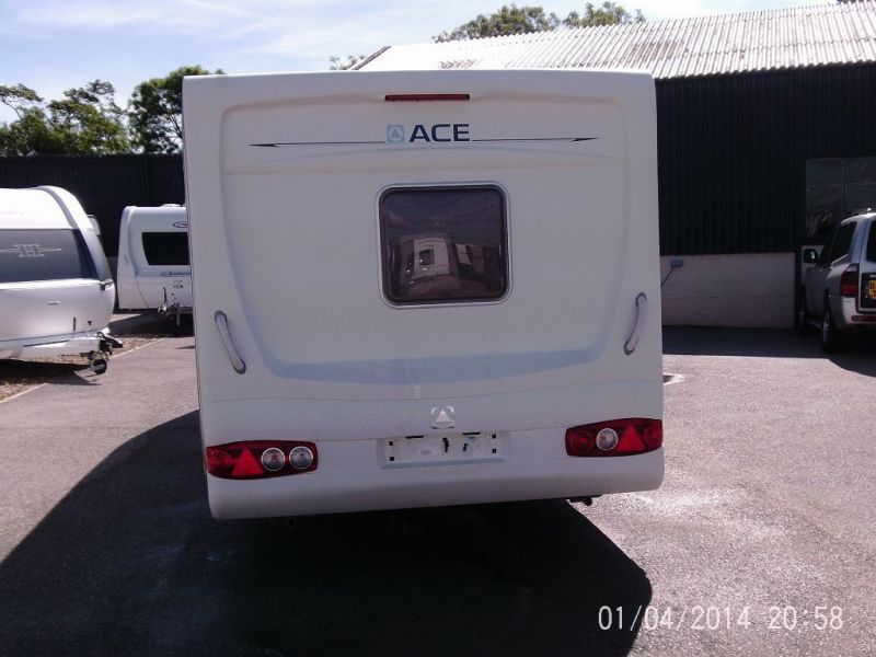 2006 Ace Surpreme Twinstar touring caravan image 4