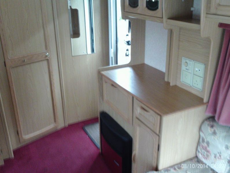 2000 Bailey Ranger caravan 14ft 2 berth image 5