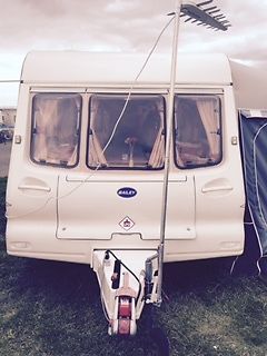 2002 Bailey Pageant Champagne - 4 berth image 1