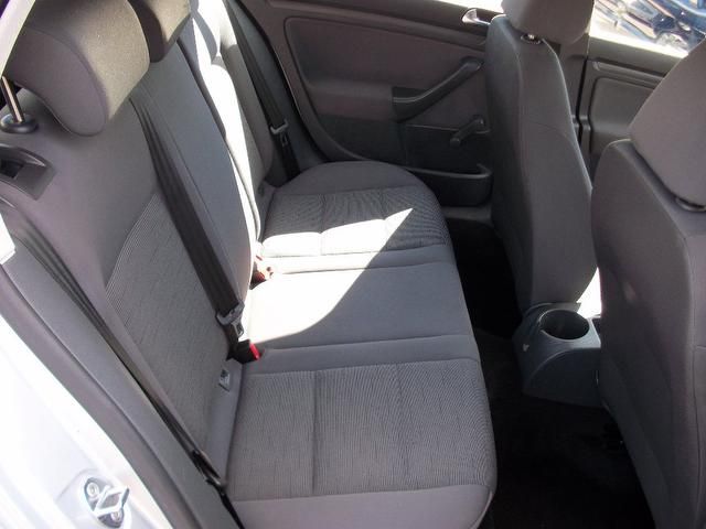 2007 Volkswagen Golf 1.4 S 5dr image 8