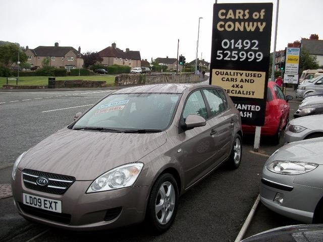 2009 KIA Cee'D 1.6 CRDi GS 5dr Full Service History Low Miles image 5
