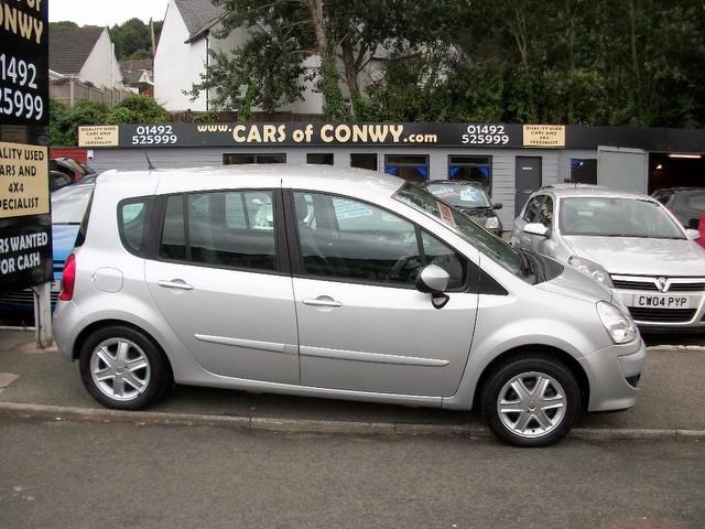 2009 Renault Grand Modus 1.2 TCe Dynamique 5dr 1 Owner, Low Insurance image 2