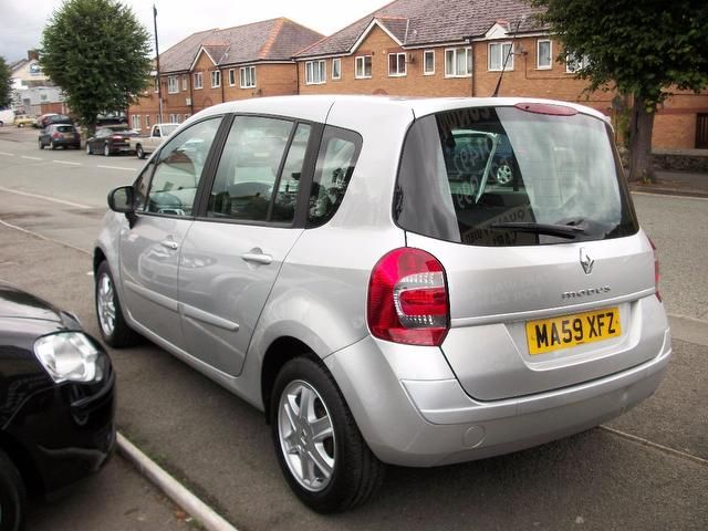 2009 Renault Grand Modus 1.2 TCe Dynamique 5dr 1 Owner, Low Insurance image 4