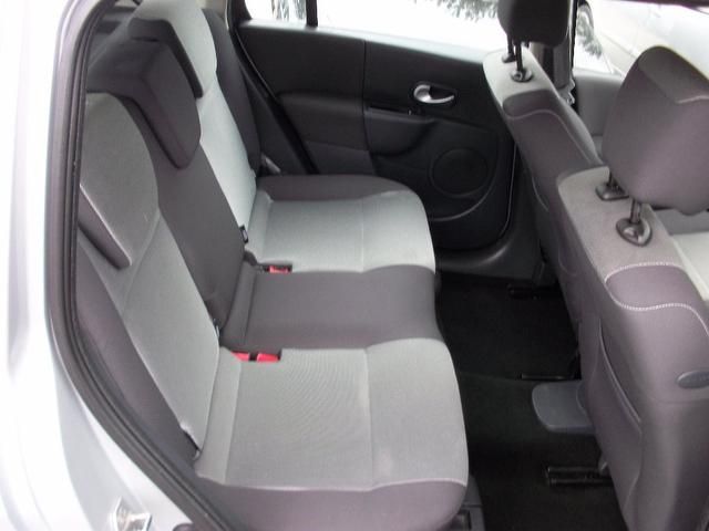 2009 Renault Grand Modus 1.2 TCe Dynamique 5dr 1 Owner, Low Insurance image 7