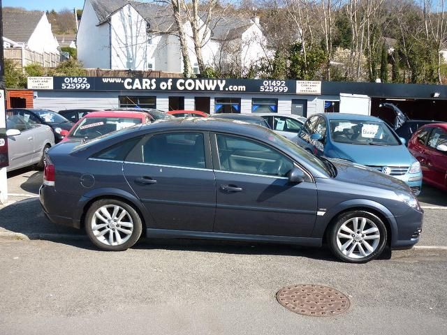 2008 Vauxhall Vectra 1.8 i VVT SRi 5dr image 3
