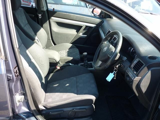 2008 Vauxhall Vectra 1.8 i VVT SRi 5dr image 8