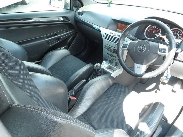 2006 Vauxhall Astra 2.0 i 16v VXR Sport Hatch 3dr VERY CLEAN, ARDEN EDITION image 8
