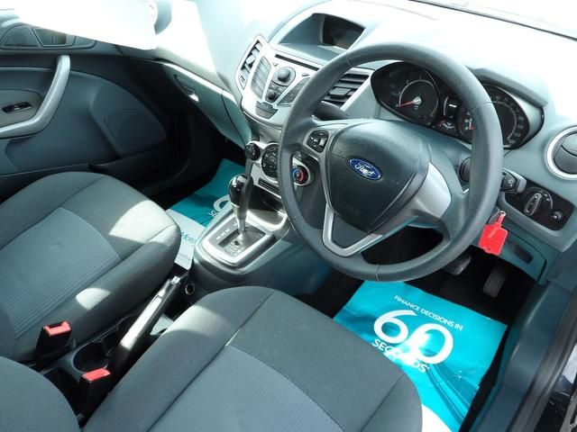 2011 Ford Fiesta 1.4 Edge 5dr AUTOMATIC HATCH! image 5