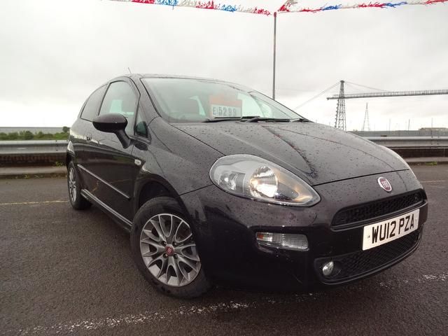 2012 Fiat Punto 1.4 8v GBT 3dr (start / stop) JUST ARRIVED!! image 1