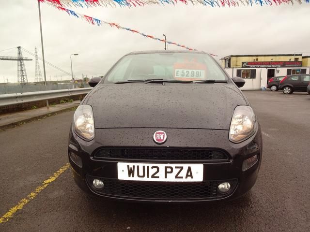 2012 Fiat Punto 1.4 8v GBT 3dr (start / stop) JUST ARRIVED!! image 2