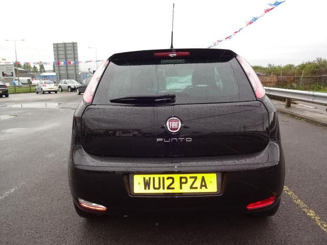 2012 Fiat Punto 1.4 8v GBT 3dr (start / stop) JUST ARRIVED!! image 5