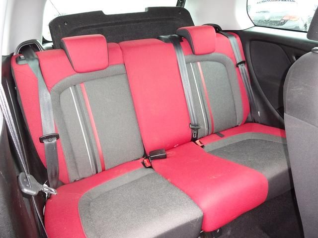 2012 Fiat Punto 1.4 8v GBT 3dr (start / stop) JUST ARRIVED!! image 7