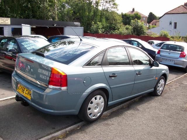 2006 Vauxhall Vectra 1.9 CDTi 16v Life 5dr Full Main Dealer Service image 2