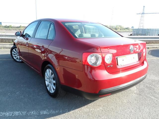 2008 Volkswagen Jetta 1.9 TDI S 4dr 1 0WNER,PRISTINE! image 4