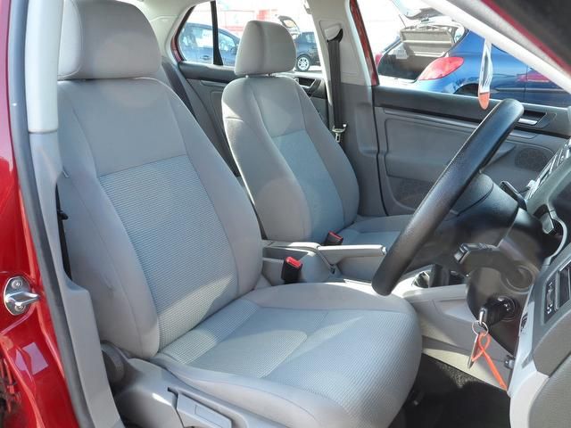 2008 Volkswagen Jetta 1.9 TDI S 4dr 1 0WNER,PRISTINE! image 5