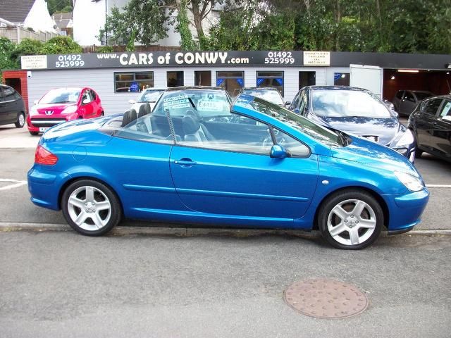 2004 Peugeot 307 CC 2.0 16v 2dr image 2