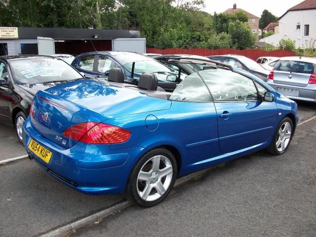 2004 Peugeot 307 CC 2.0 16v 2dr image 3