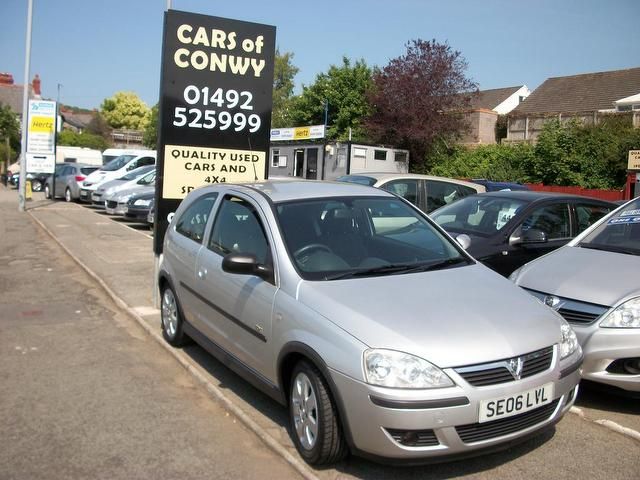 2006 Vauxhall Corsa 1.2 i 16v SXi 3dr Low Mileage and Insurance image 1