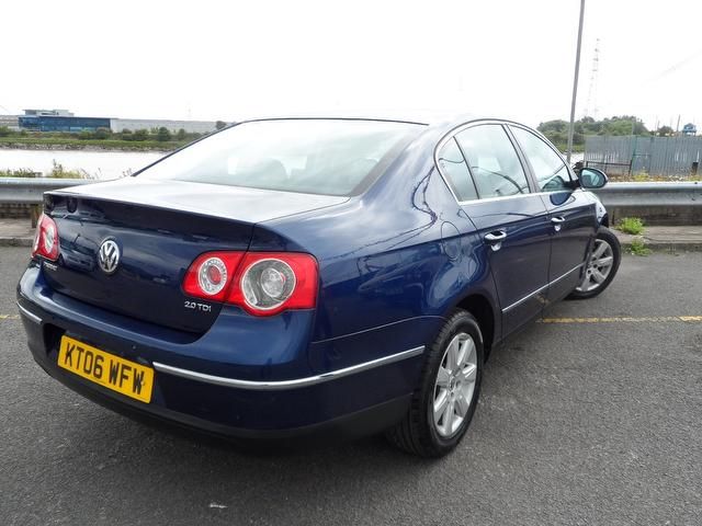 2006 Volkswagen Passat 2.0 TDI SE 4dr image 4