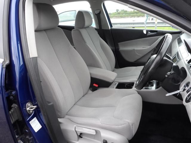 2006 Volkswagen Passat 2.0 TDI SE 4dr image 5