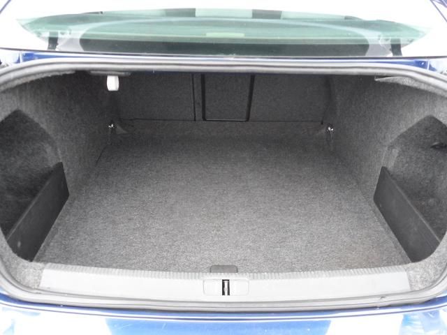 2006 Volkswagen Passat 2.0 TDI SE 4dr image 9