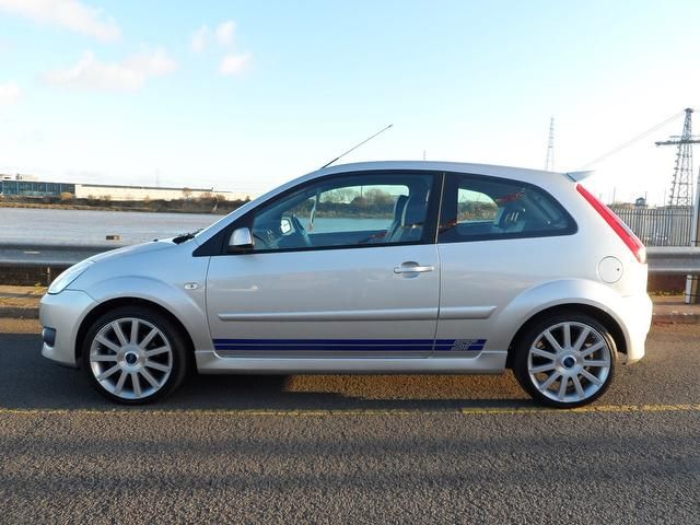 2005 Ford Fiesta 2.0 ST 3dr PRISTINE EXAMPLE OF A ST!! image 3