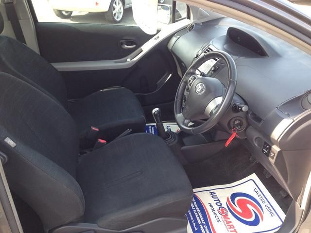 2008 Toyota Yaris 1.3 VVT-i TR 3dr FULL HISTORY!! image 5