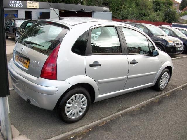 2006 Citroen C3 1.4 HDi Desire 5dr image 2