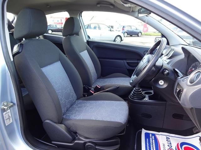 2006 Ford Fiesta 1.25 Style 3dr FSH! CLEAN CAR! image 4