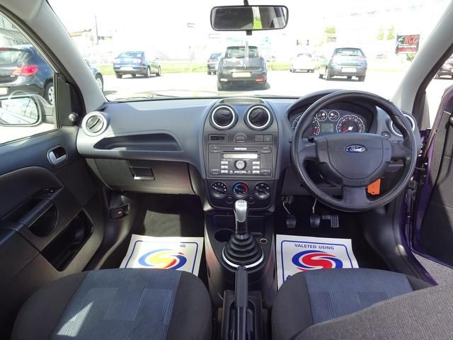 2006 Ford Fiesta 1.4 Zetec 3dr Service History! image 5