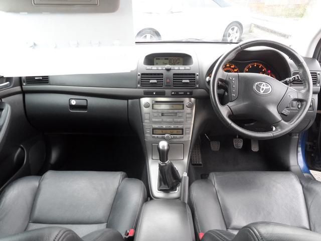 2004 Toyota Avensis 2.0 VVT-i T Spirit 5dr image 6