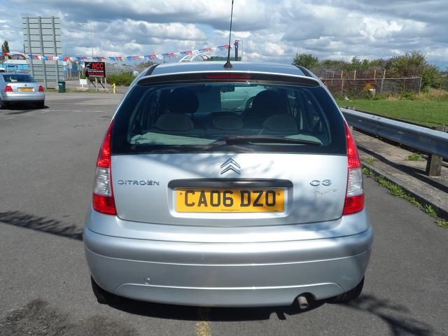 2006 Citroen C3 1.4 i Desire 5dr CLEAN HATCH!! LONG MOT! image 3